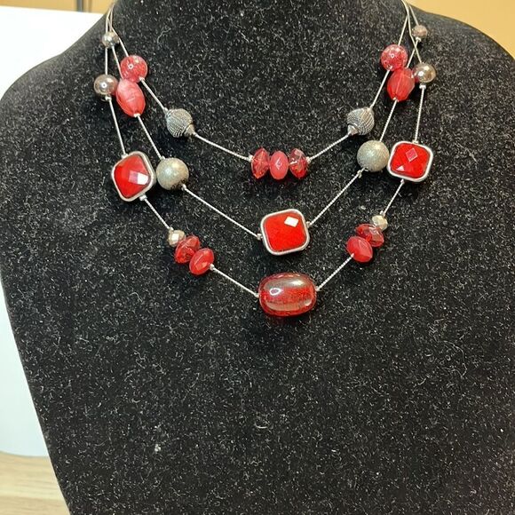 GRAY And Red Necklace - Picture 2 of 5